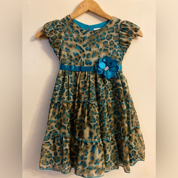 Youngland  Girls Dress - Picture 2 of 4